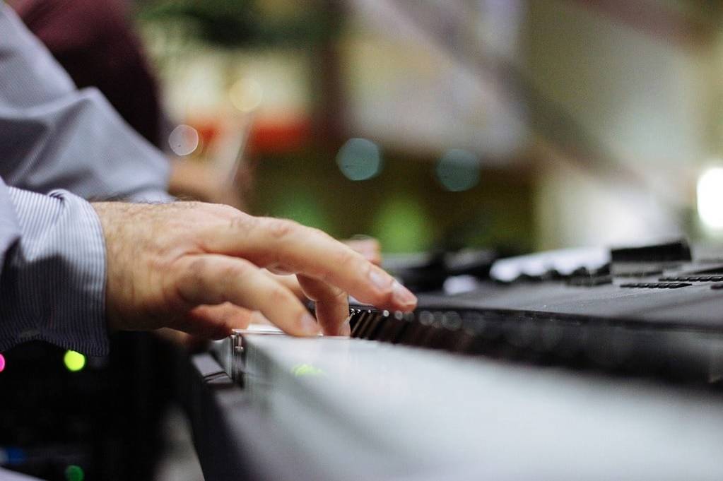 Eveillez le pianiste en vous : prendre un cours de piano pour tous les niveaux